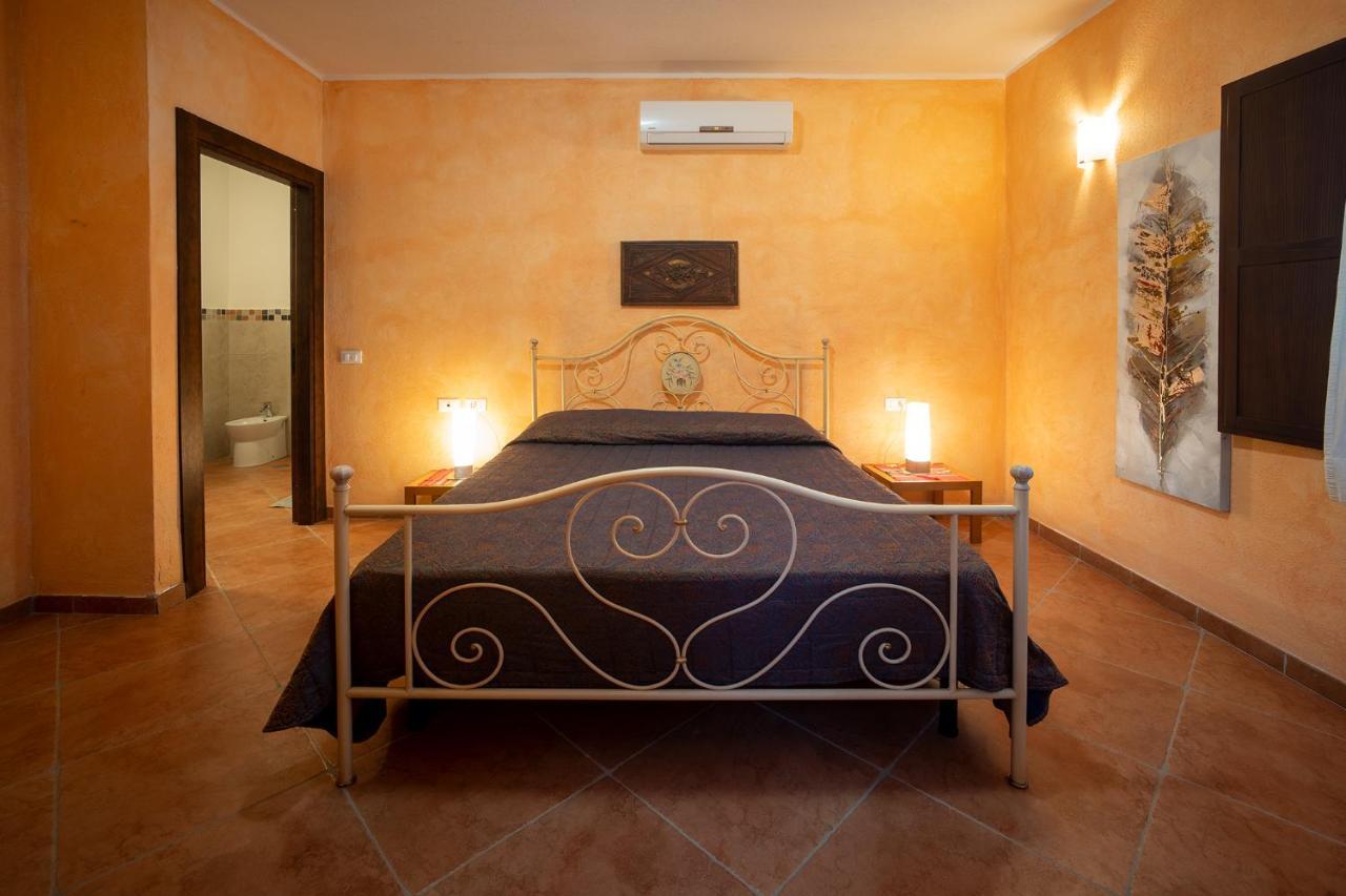 Podere Somboli มอนเต ซาน ซาวิโน ภายนอก รูปภาพ