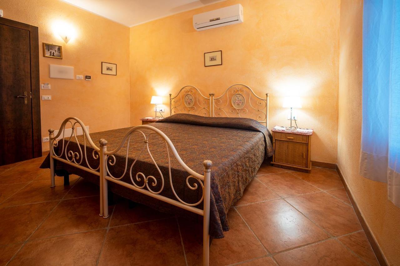 Podere Somboli มอนเต ซาน ซาวิโน ภายนอก รูปภาพ